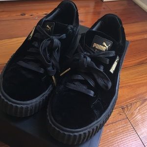 PUMA x RIHANNA BLACK SUEDE PLATFORM